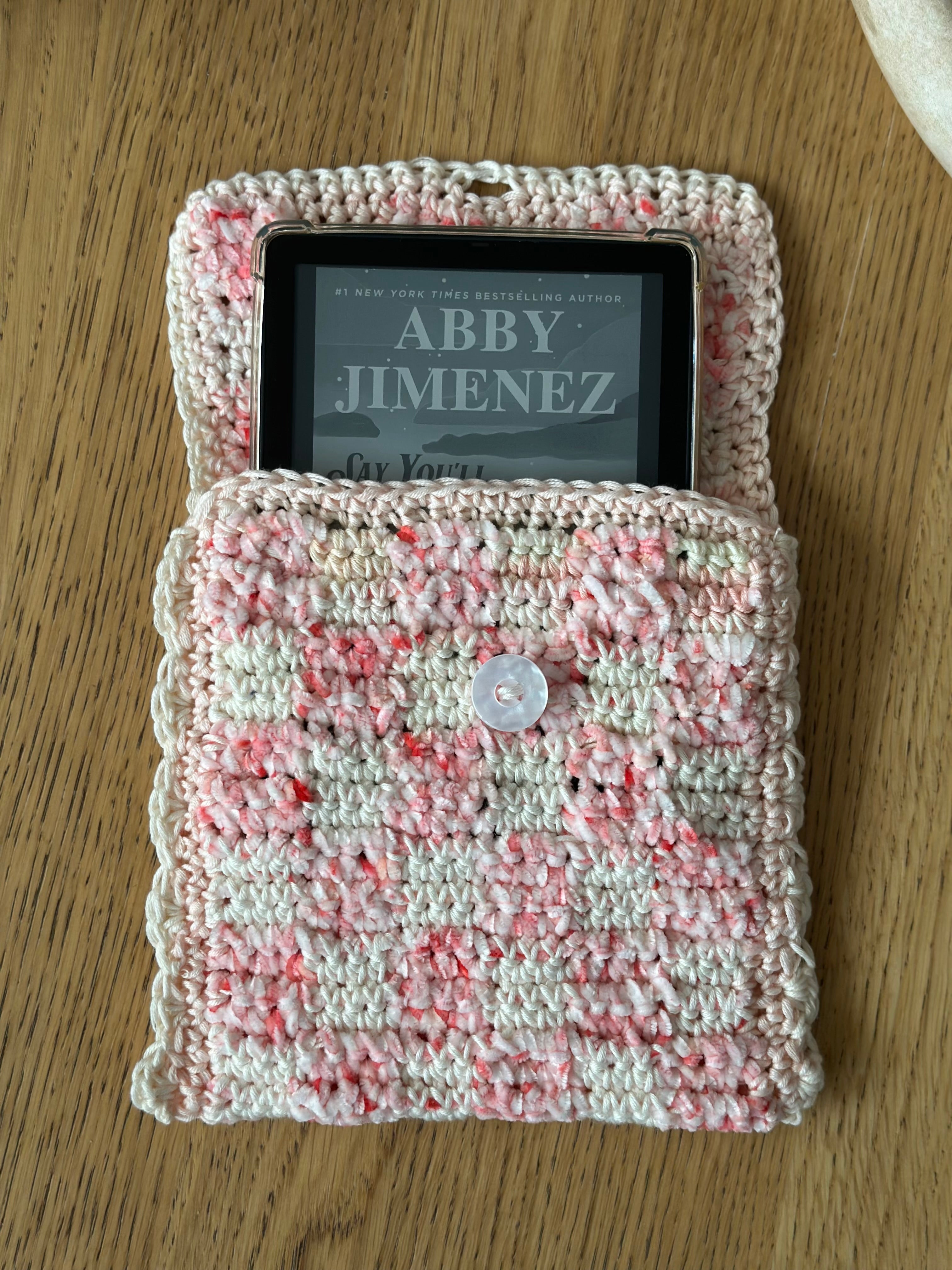 The Spring Court Crochet Kindle Sleeve