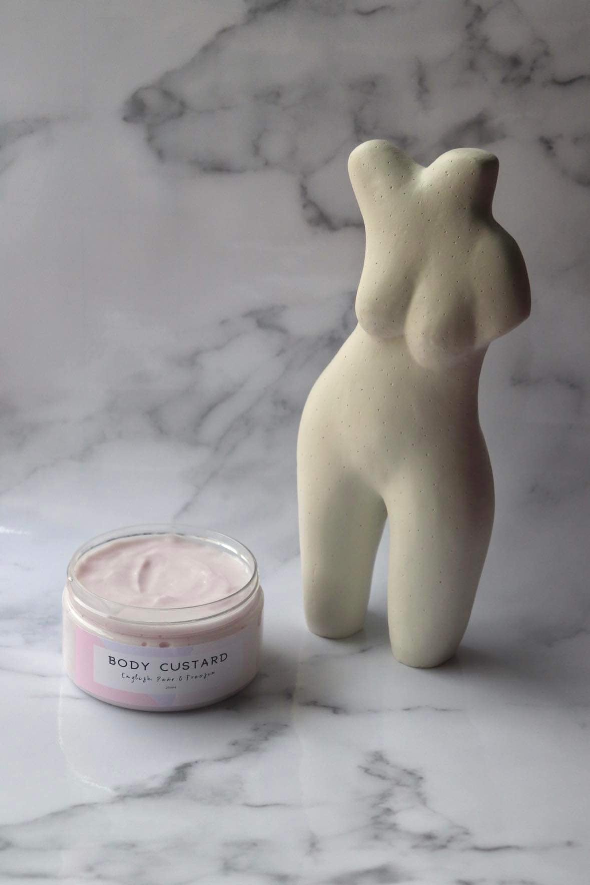 English Pear & Freesia Body Custard