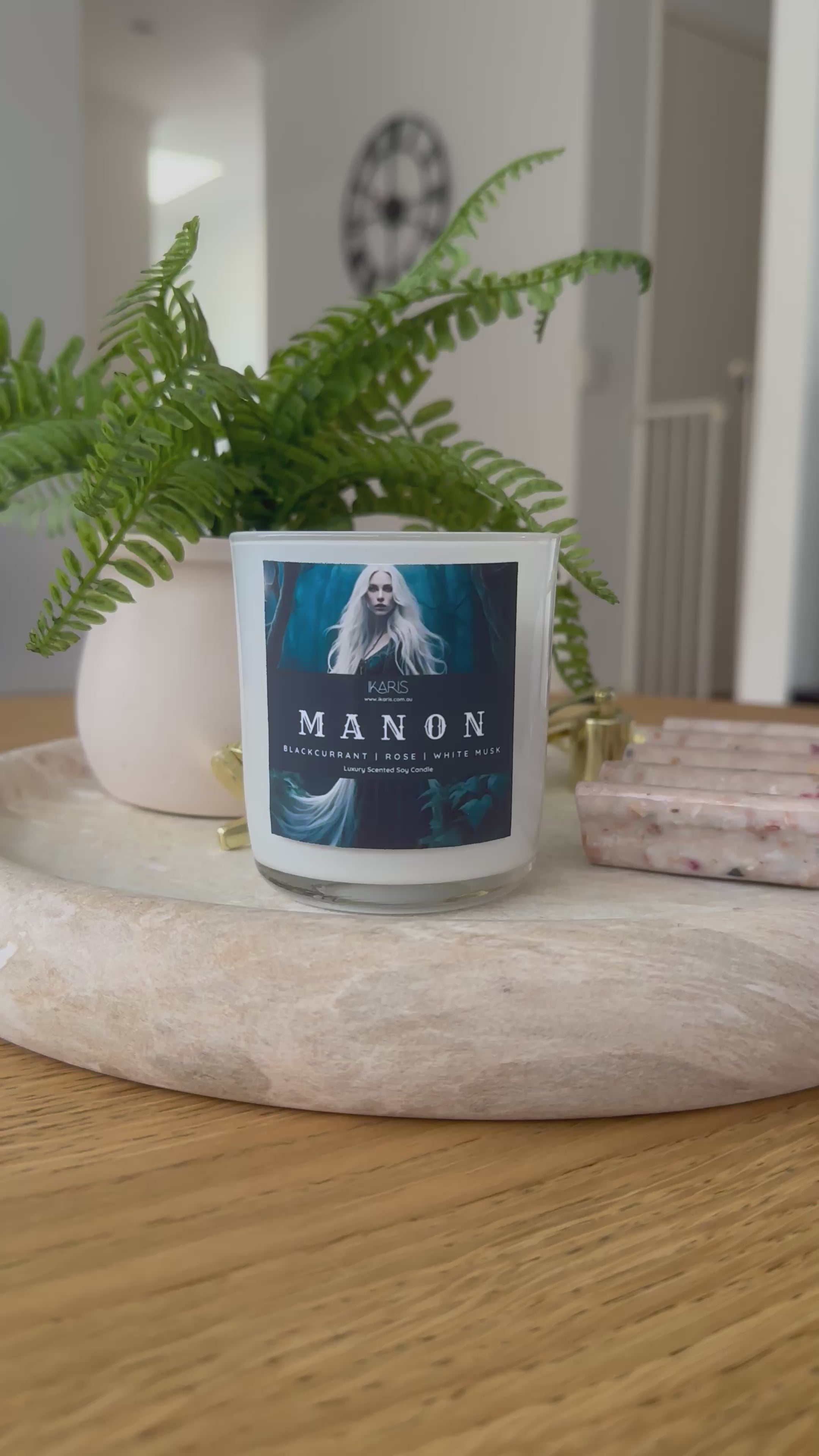 Manon Candle